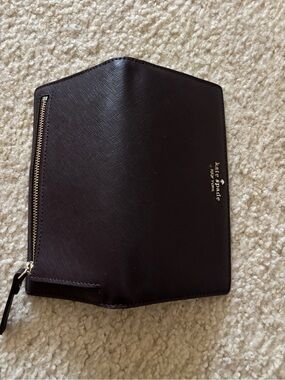 NWOT Kate Spade women’s cherrywood (dark brown) bifold snap close wallet